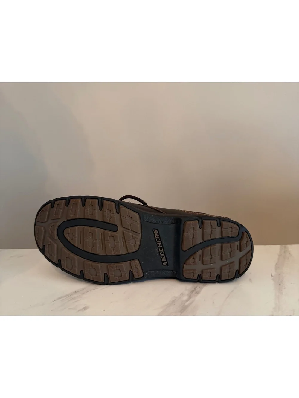 Skechers Men's Size 11 Relaxed Fit Leather Memory Foam Shoes Brown SN 64262